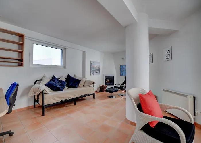 The Fantastic Beach House Of Luz